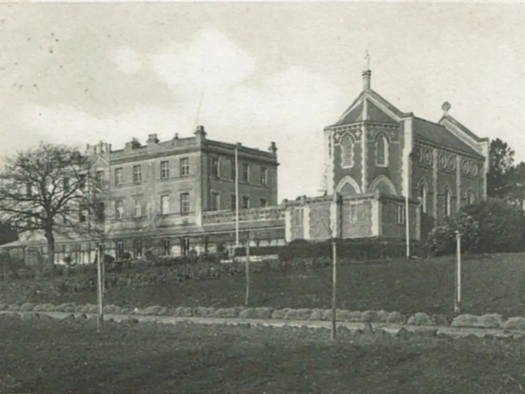 Vue ancienne de St. Mary’s Hill à Paignton, dans le Devon, noviciat mariste où Joseph François Sollier entra en 1886.