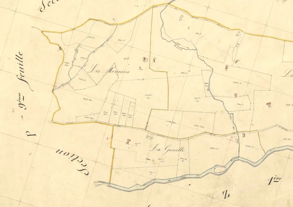 Plan cadastral de 1888 des Menuires en Savoie, montrant parcelles, bâtiments et cours d’eau.
